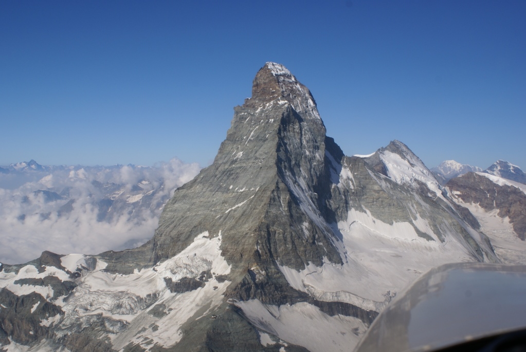 Flug zum Matterhorn mit der Pa28-181