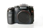 Sony alpha 100 body front