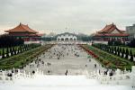 ...vor dem Chiang-kai-shek Memorial