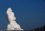 Babyschneemann und Himmel