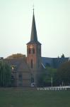 Kirche von Volmerswerth in der Dämmerung