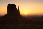 (85)	Monument Valley bei Sunrise