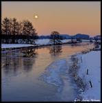 Vollmond über der gefrorenen Ruhr