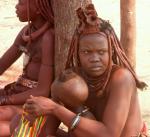 Himba-Frau mit Kind