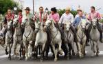 Camargue Reiter in der Stadt